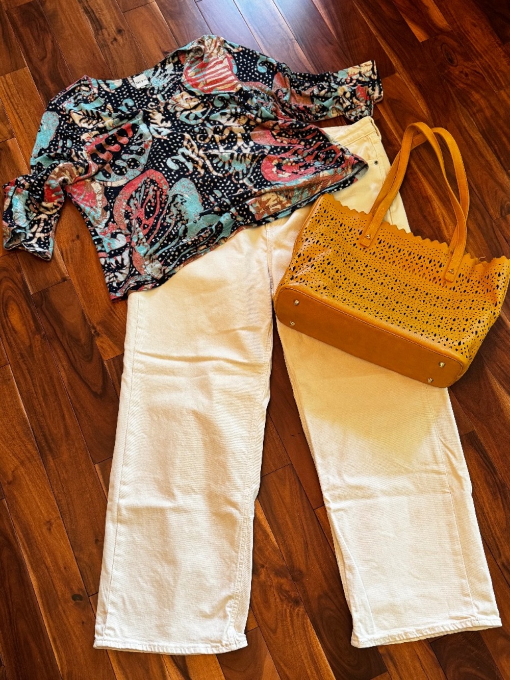 Old Navy Extra High, Extra Wide Leg Size 18 NWOT   cream